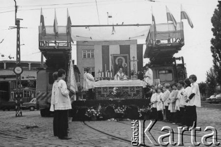 31.08.1980, Wroclaw, Poland. Strike at the tram depot. (Archiwum Fundacji Ośrodk