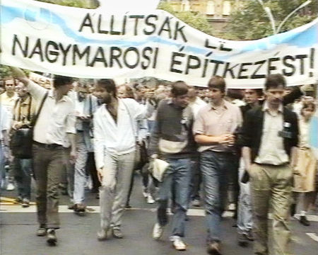 Politicised Landscapes - Screening of Black Box’s “The Facility” (1988)